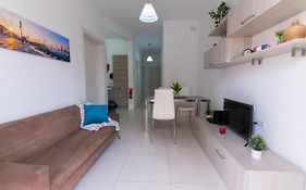Seaside Cosy Maisonette @ Marsaskala - 2 Mins Walk From Sea